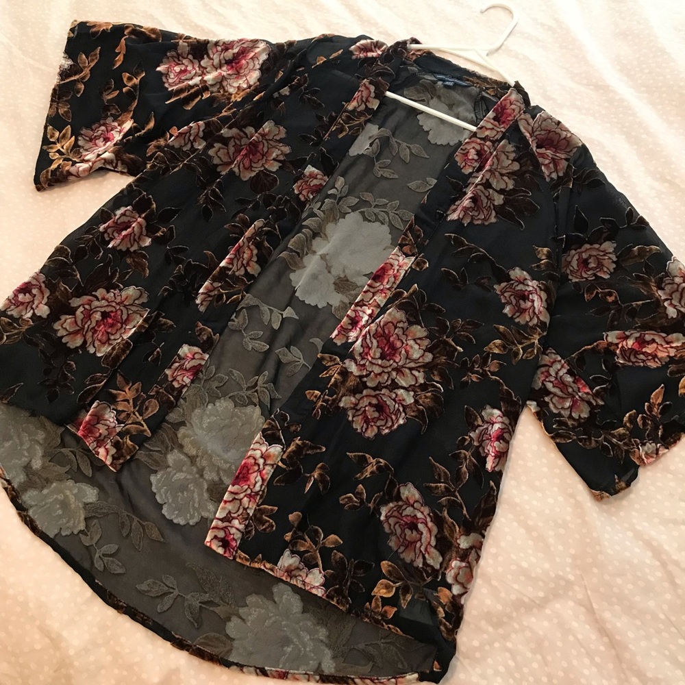 American Eagle Sheer Velvet Kimono